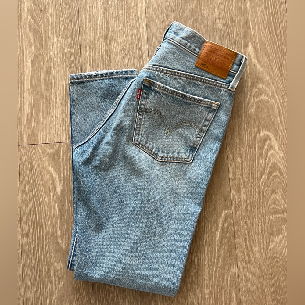 Levi’s 501 S size 27 Medium Wash
